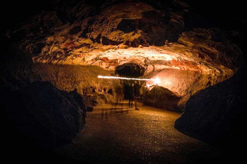 lascaux cave replica