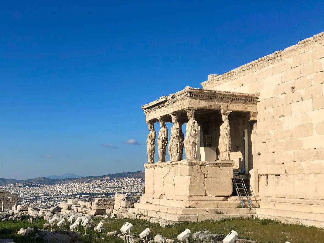 erechtheion-caryatids-photograph