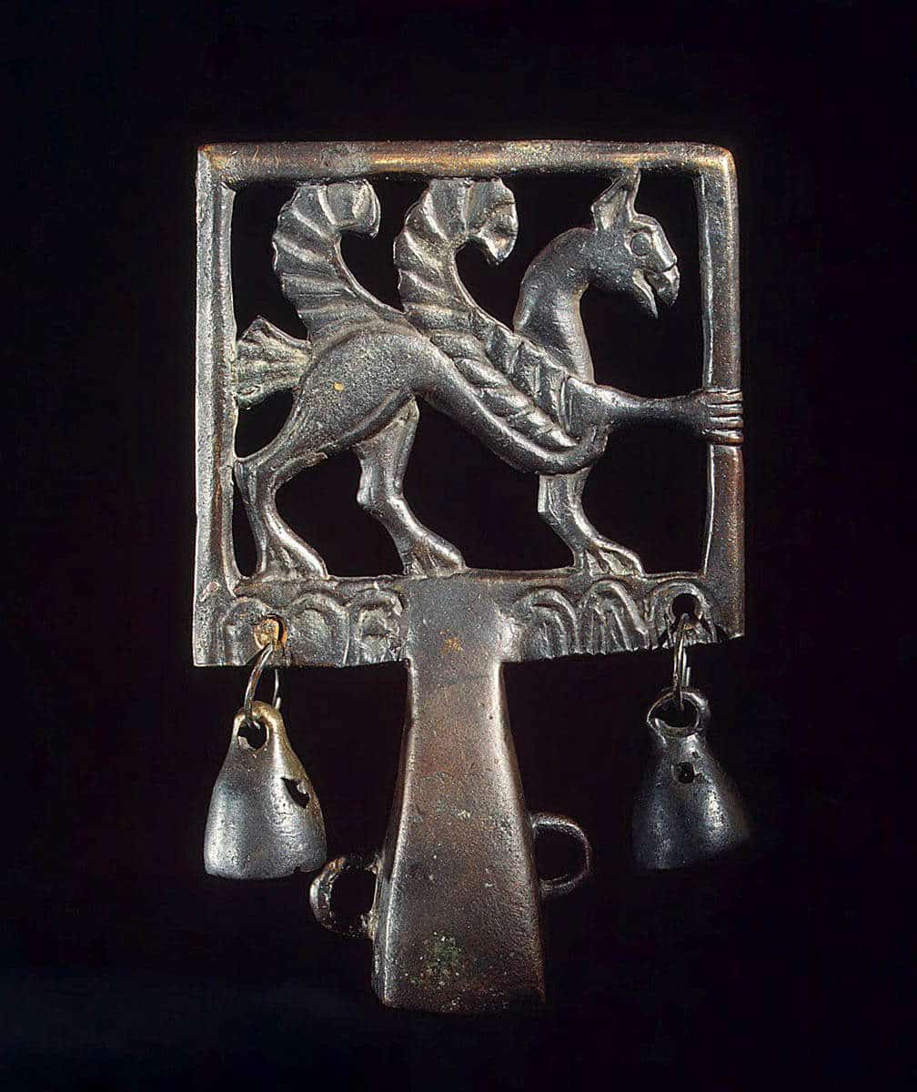 finial griffin