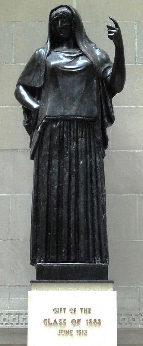 wellesley hestia statue