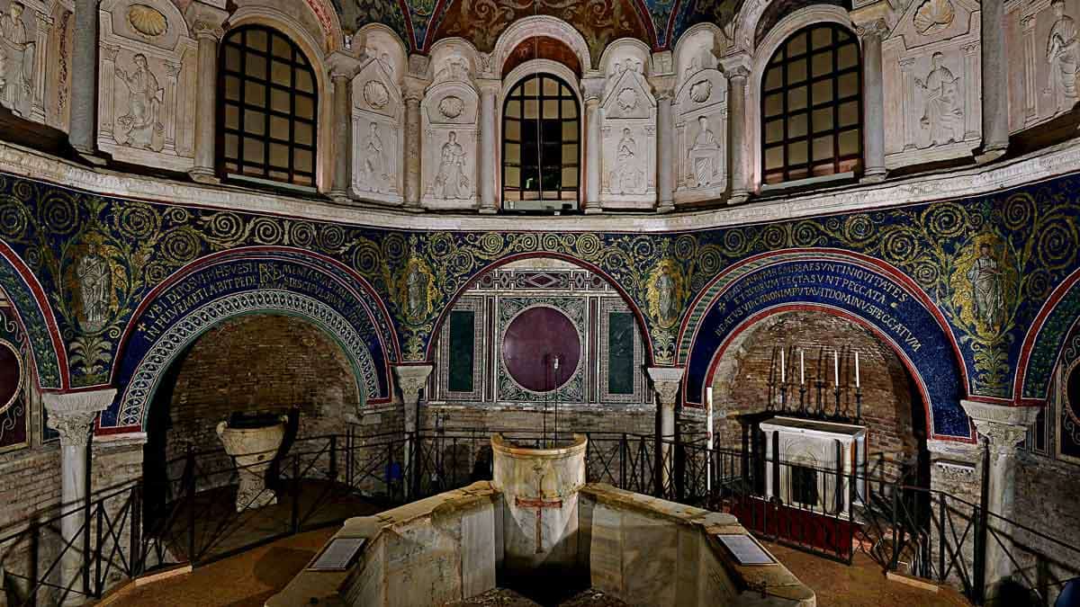 neoni baptistery ravenna italy