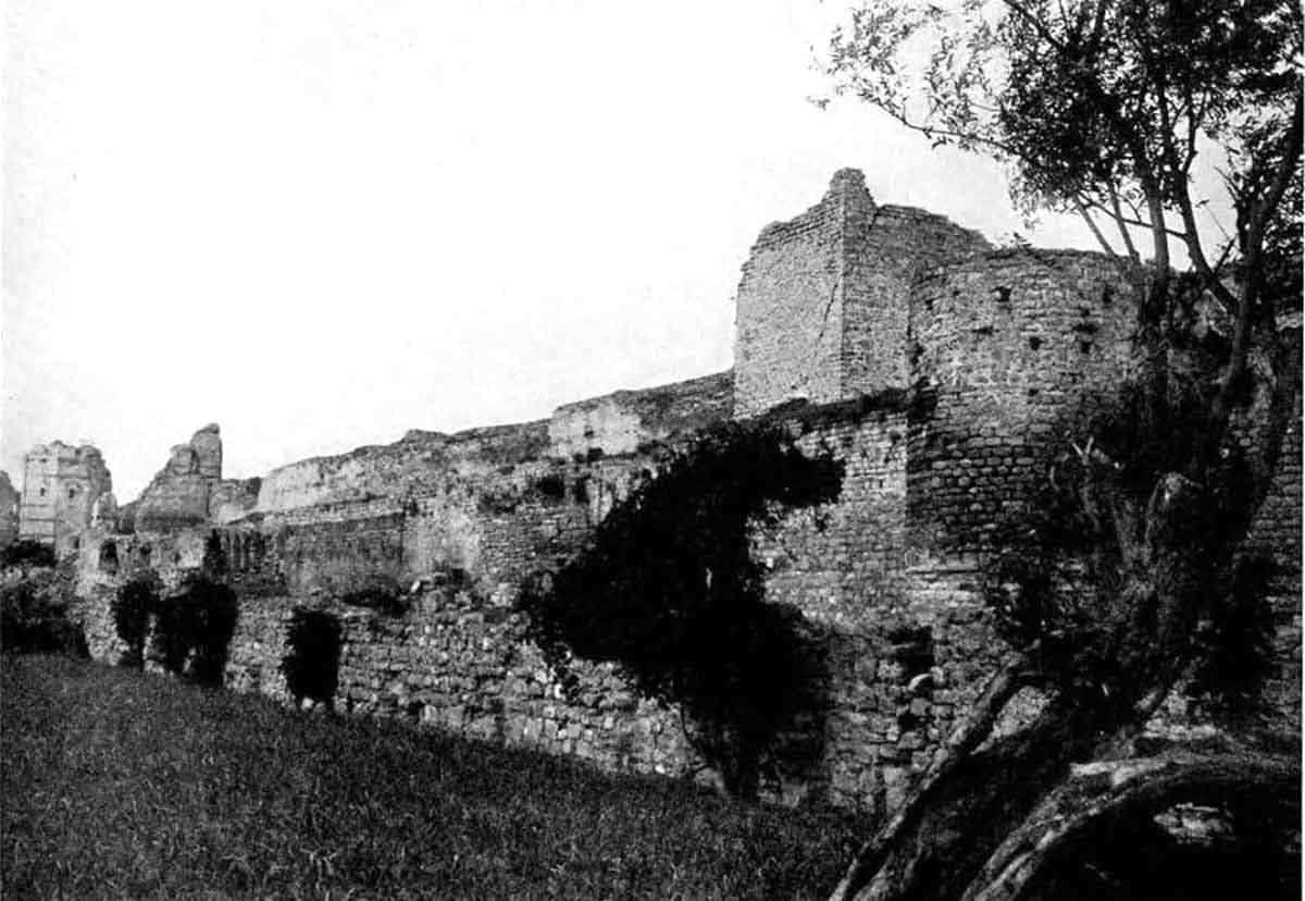 theodosian walls of constantinople