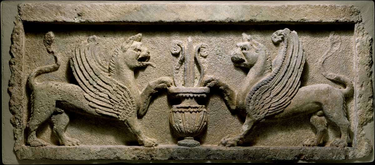 door lintel lions lotus