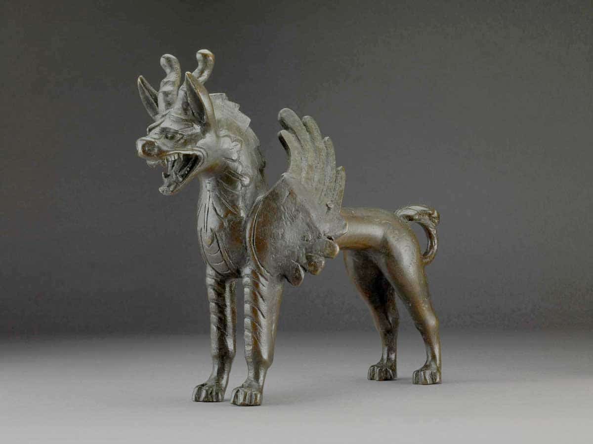 lead figure lion gryphon