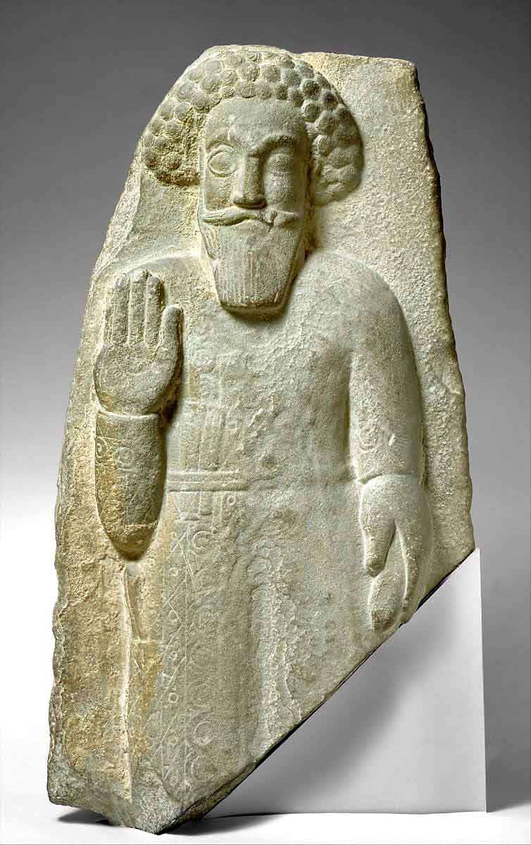 parthia standing man stone statue