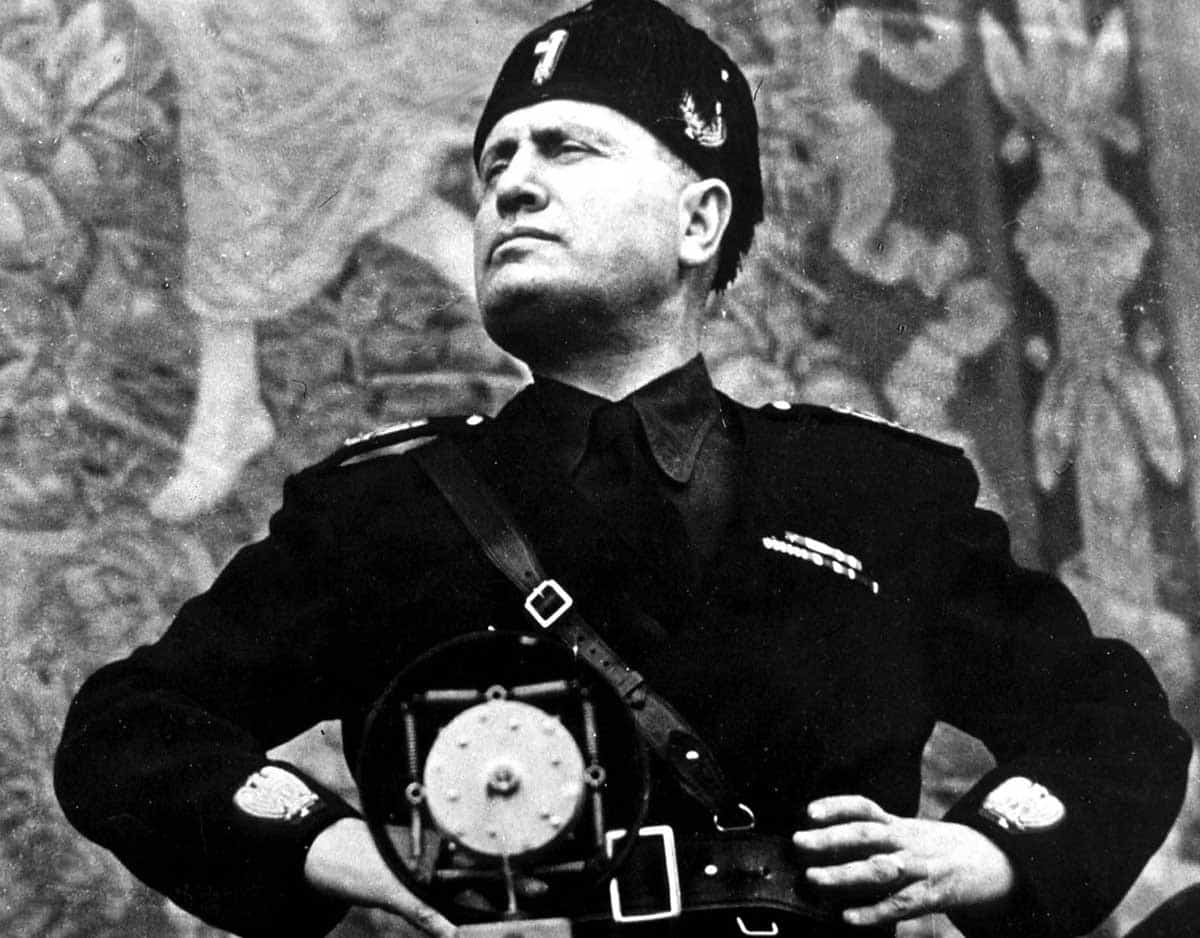 benito mussolini duce italy fascist