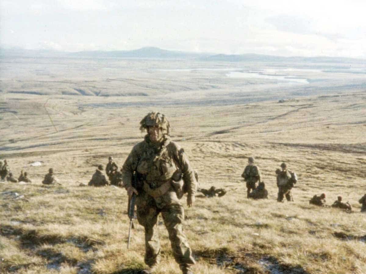 falklands war british troops