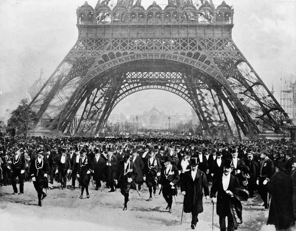 eiffel tower opening paris