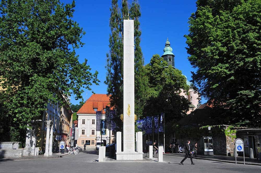 napoleon monument ljubljana yugoslavia