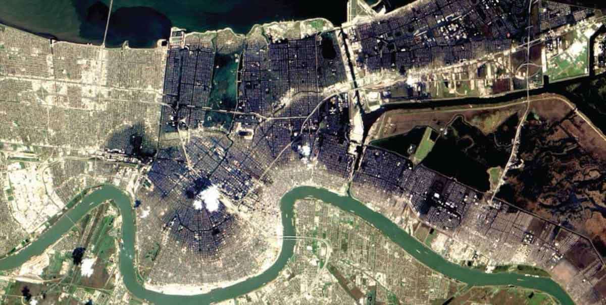 new orleans flooded hurricane katrina