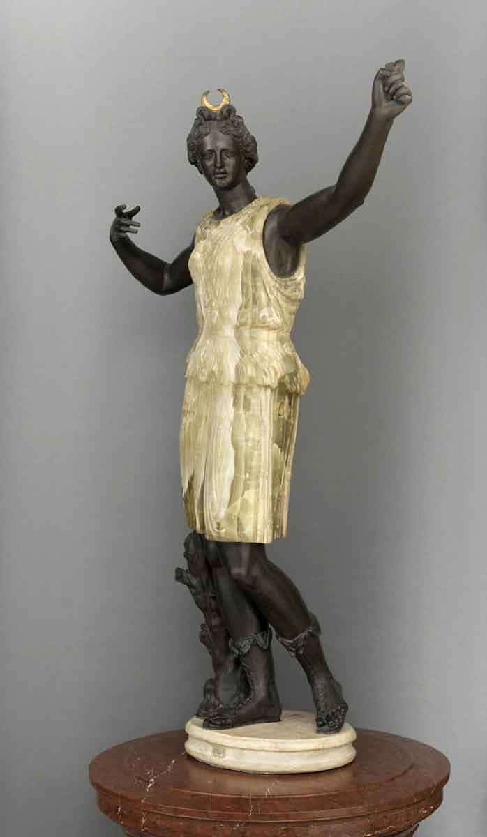 artemis greek goddess statue