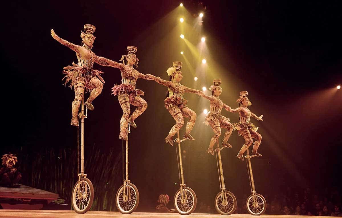 cirque du soleil photo