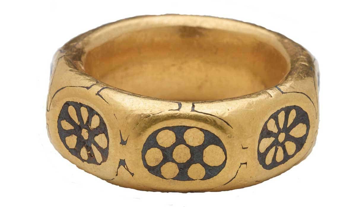 herefordshire hoard ring