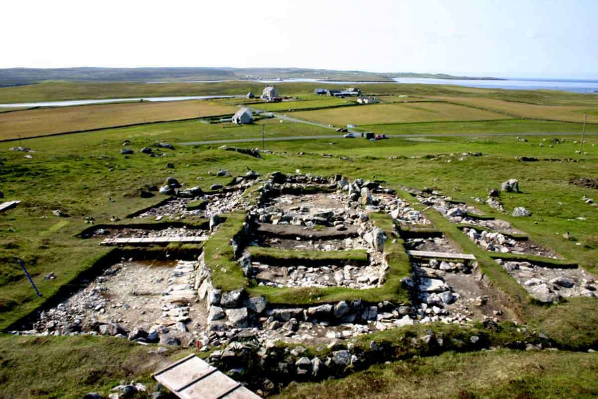 longhouse viking excavation shetland