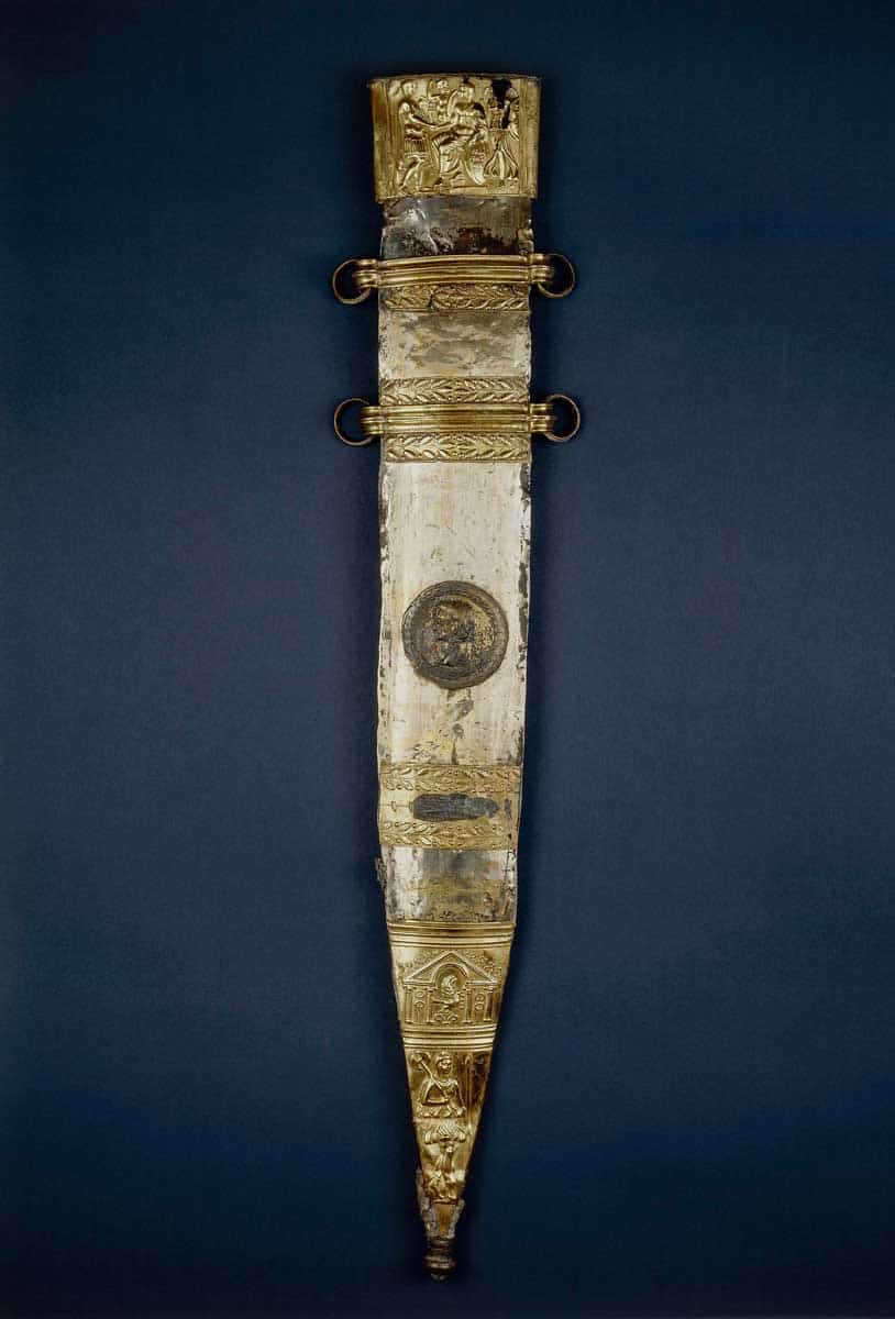 scabbard weapons of roman legionary