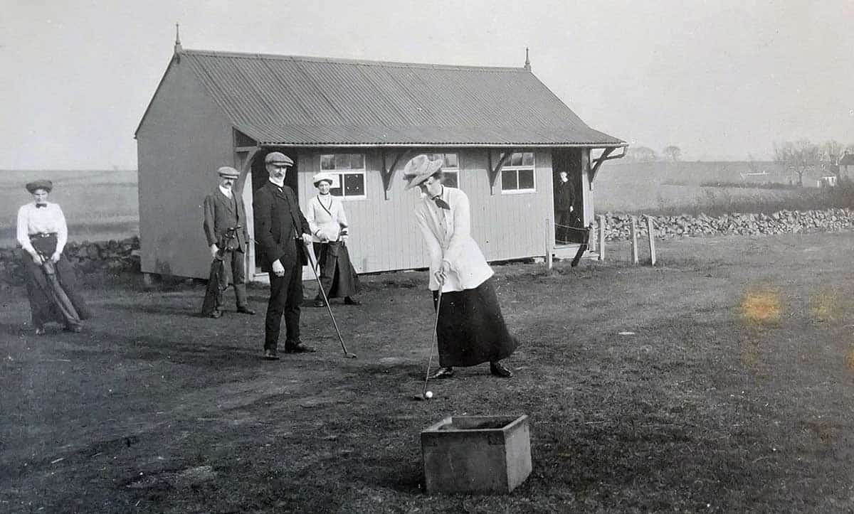 Dunlop Golf Club pavilion, Templehouse, East Ayrshire (1913), via Wikimedia Commons