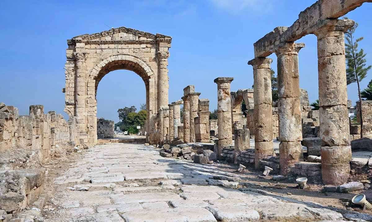 roads-ruins-siege-tyre-lebanon