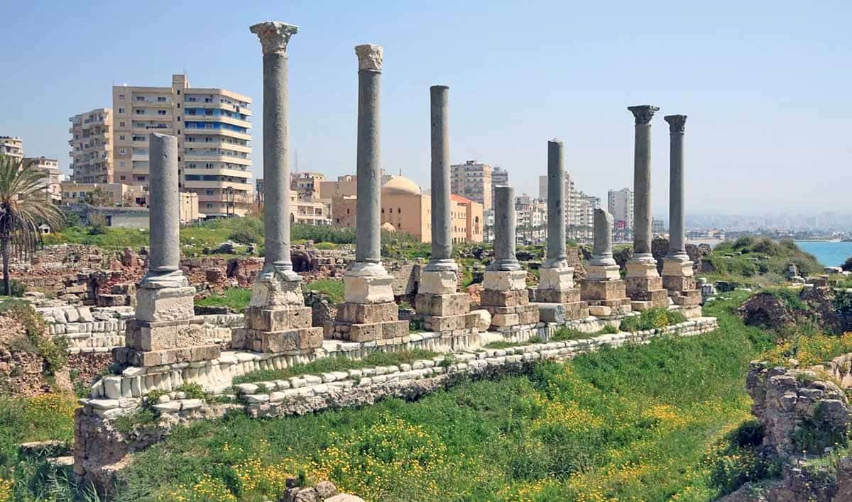 ruins tyre siege lebanon