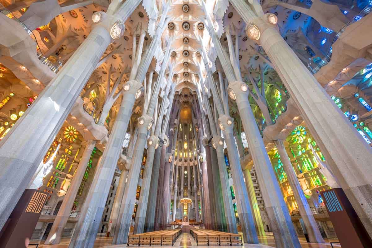 sagrada familia interior