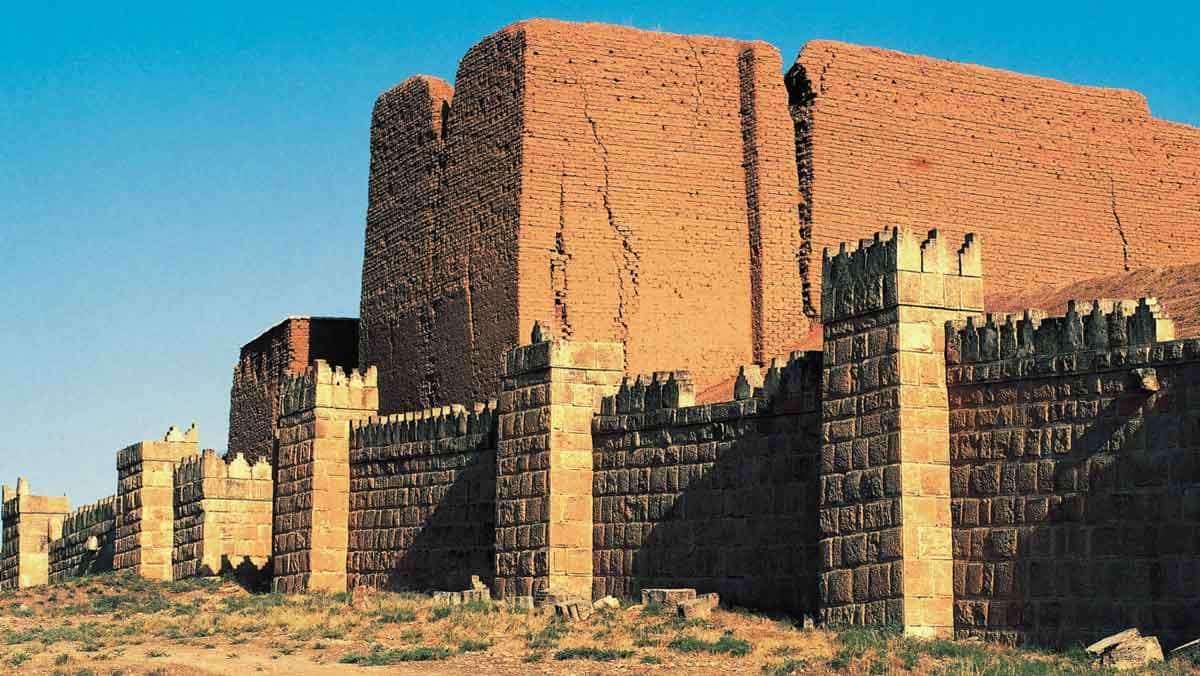 nineveh walls assyrian