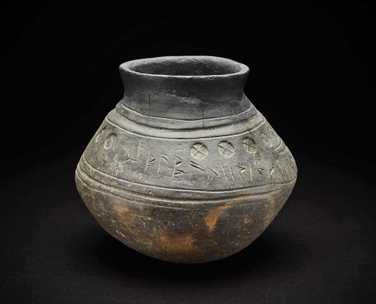 anglo saxon urn