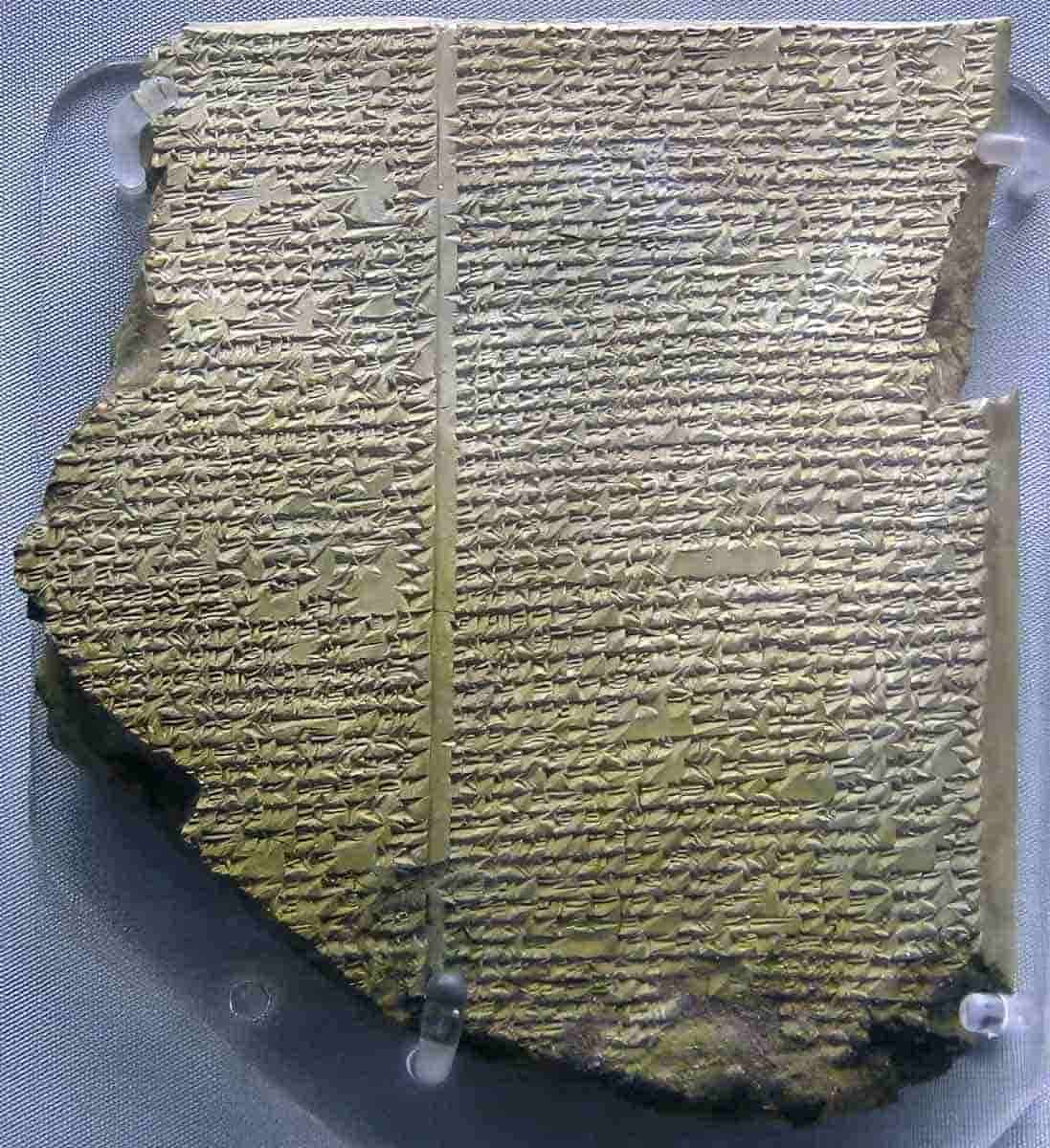 cuneiform tablet assyrian