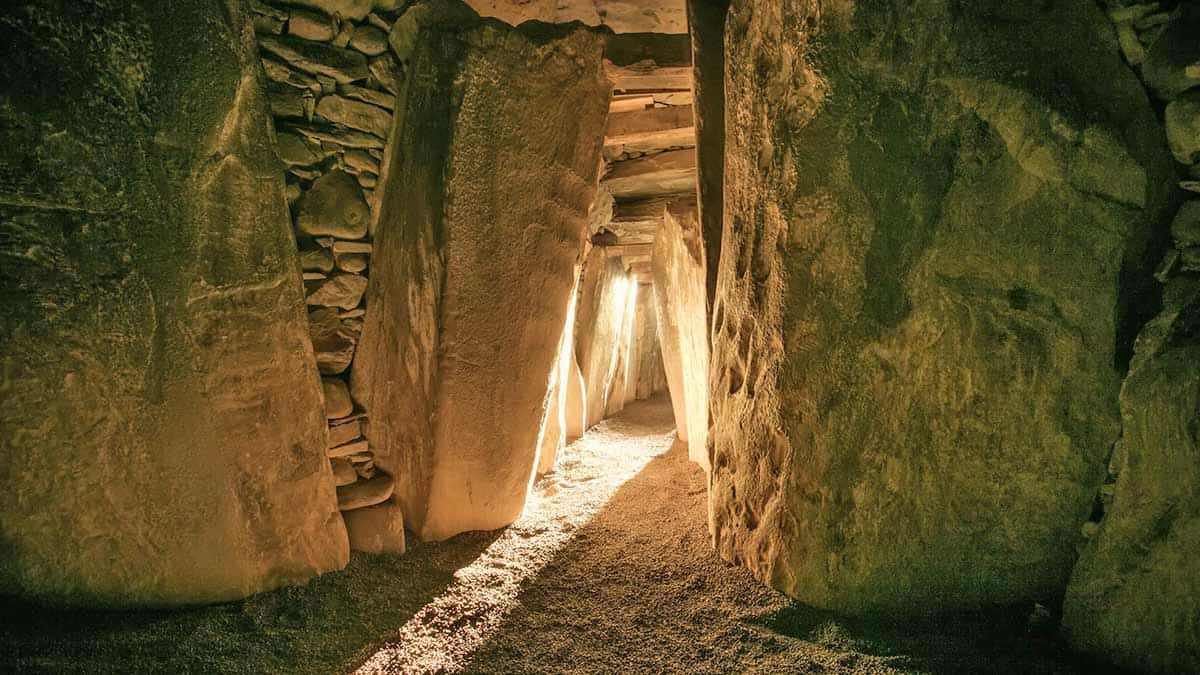 interior newgrange opw