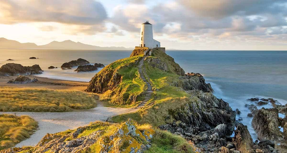 llanddwyn lighthouse anglesey gwynedd