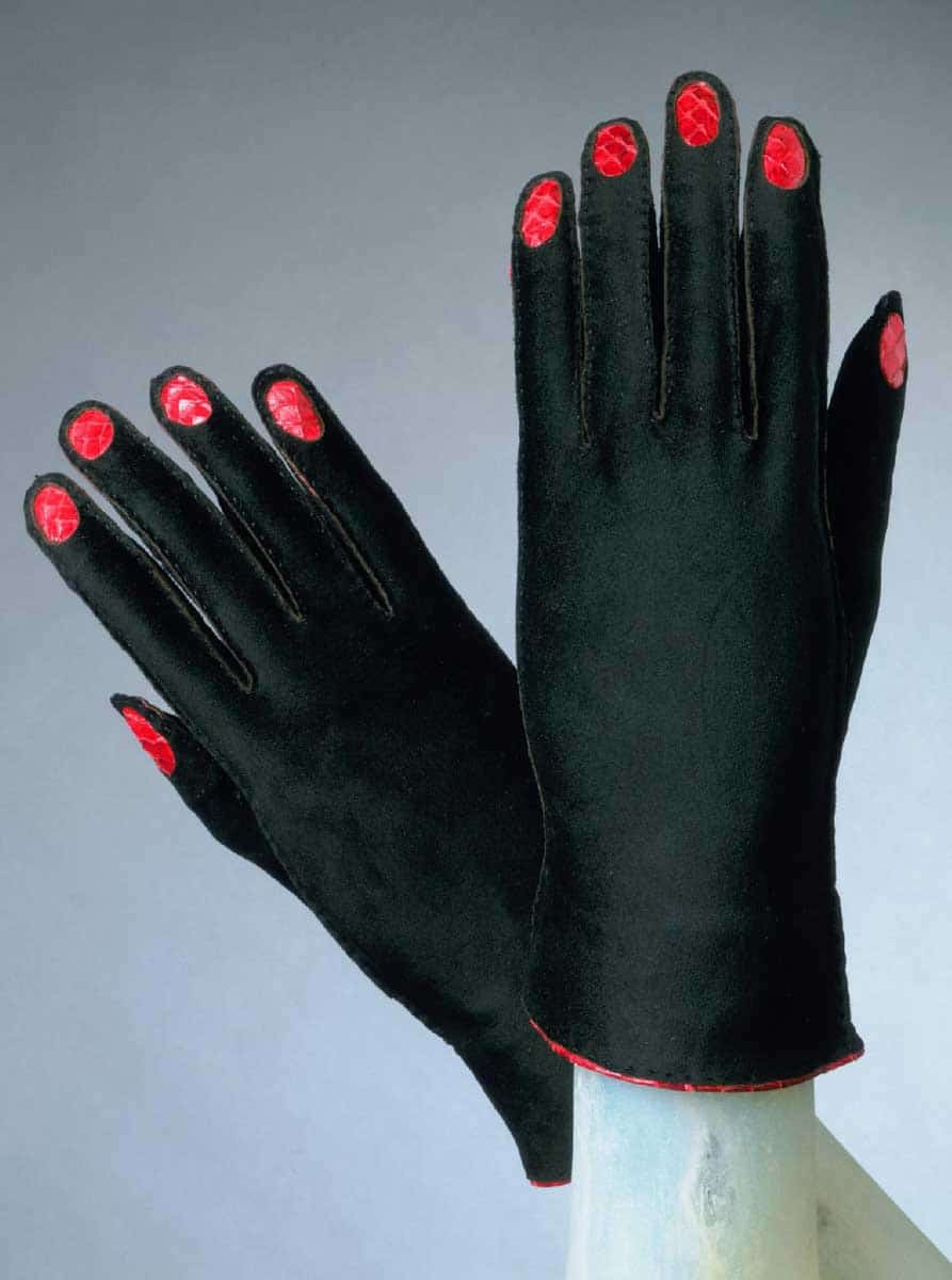 elsa schiaparelli painted gloves