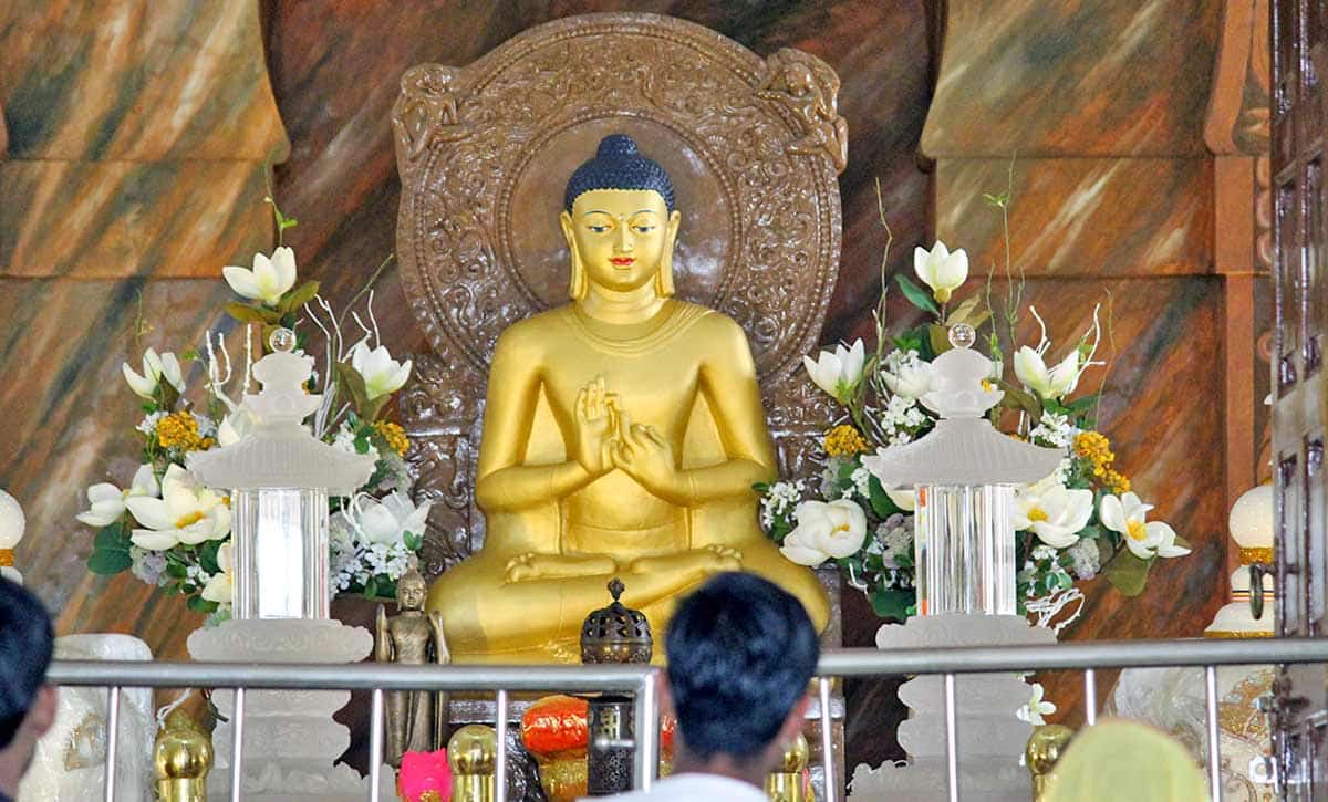 mahavira in a jain temple.jpg