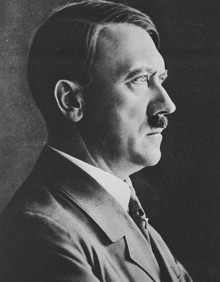 portrait of adolf hitler