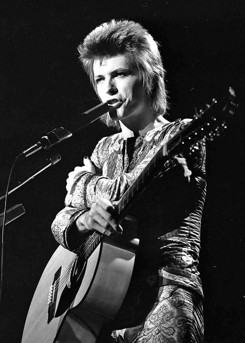 David Bowie as Ziggy Stardust (1973), Source: Wikimedia Commons