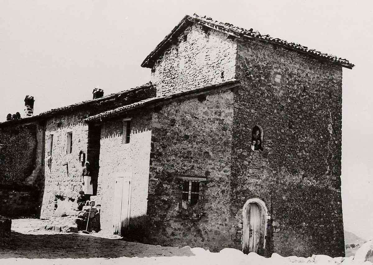 house in caprara monte sole