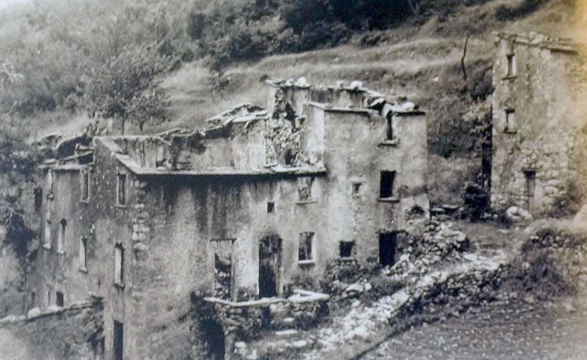 houses destroyed in vaccareccia