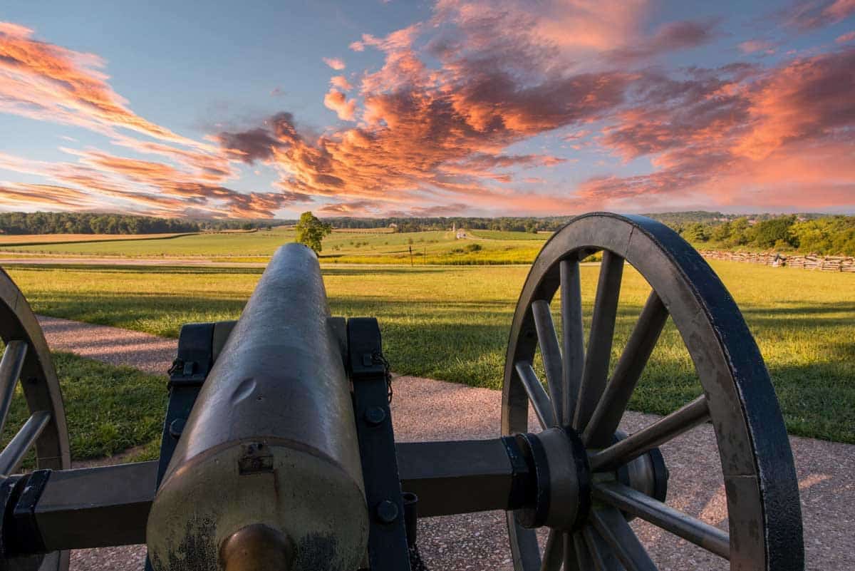 battle gettysburg cannon