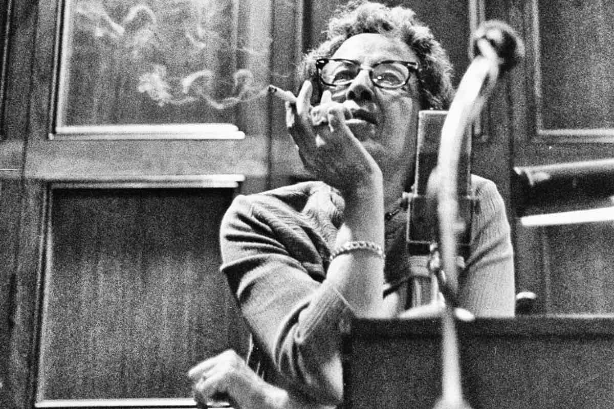 hannah arendt smoking