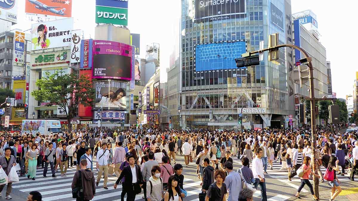 japanese pedestrians in tokyo