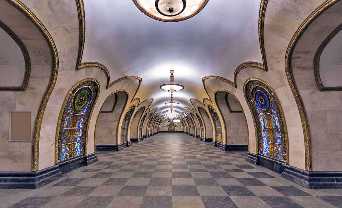 moscow metro novoslobodskaya