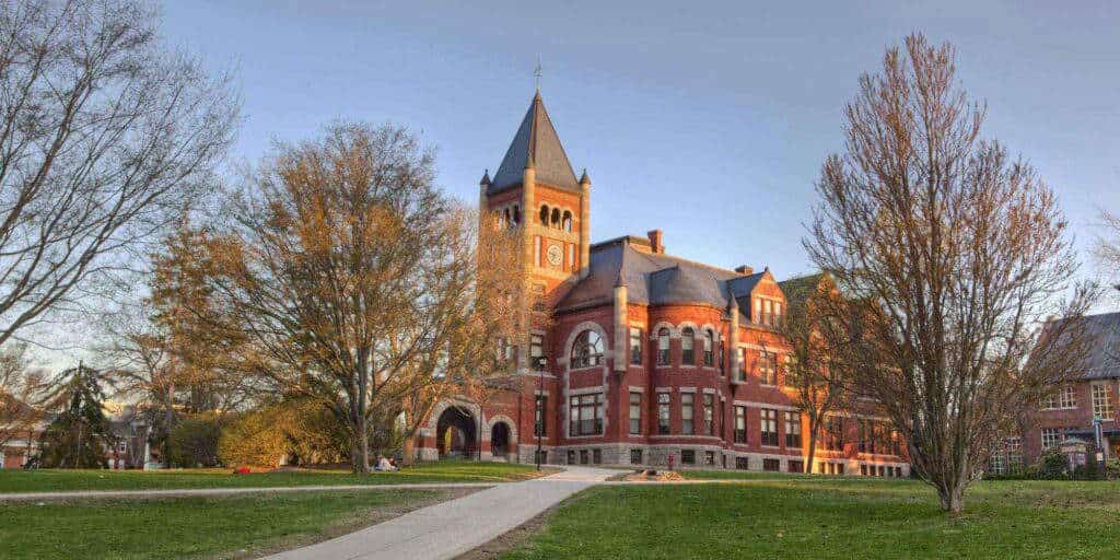 New Hampshire's Art Museum