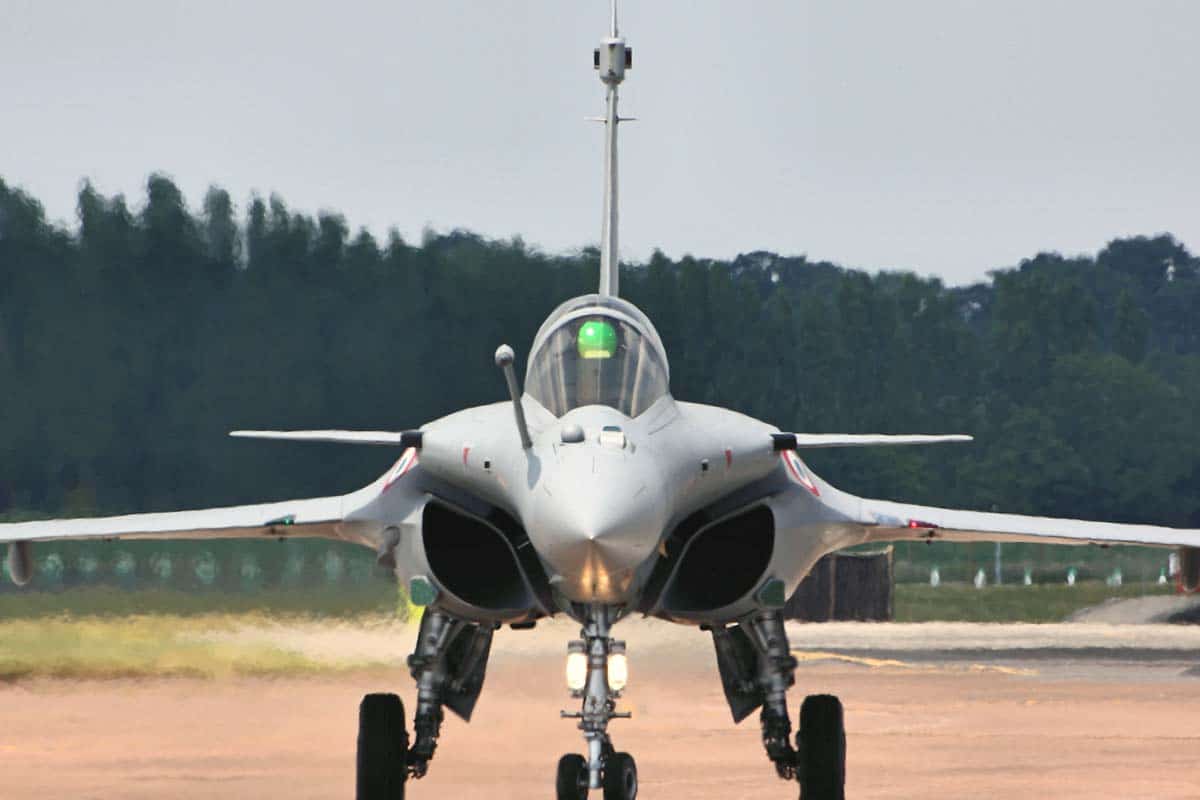 rafale front view