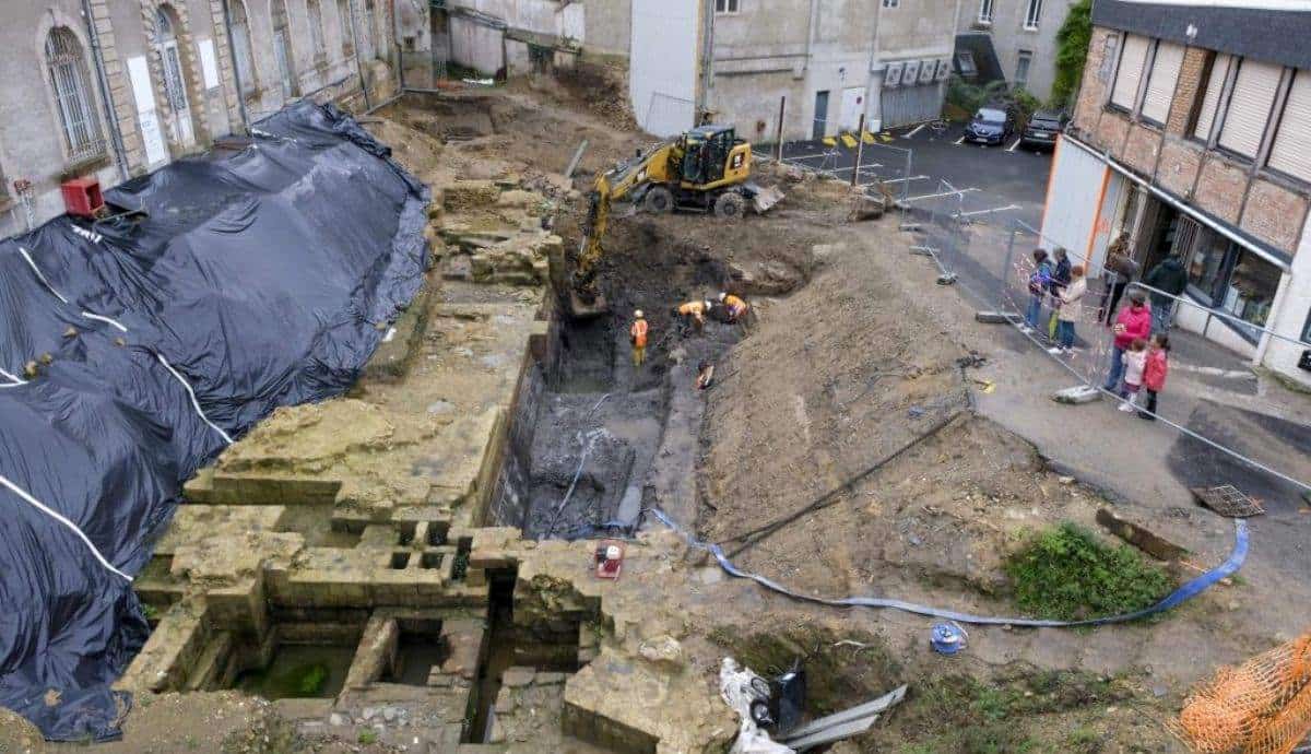 French Archaeologists