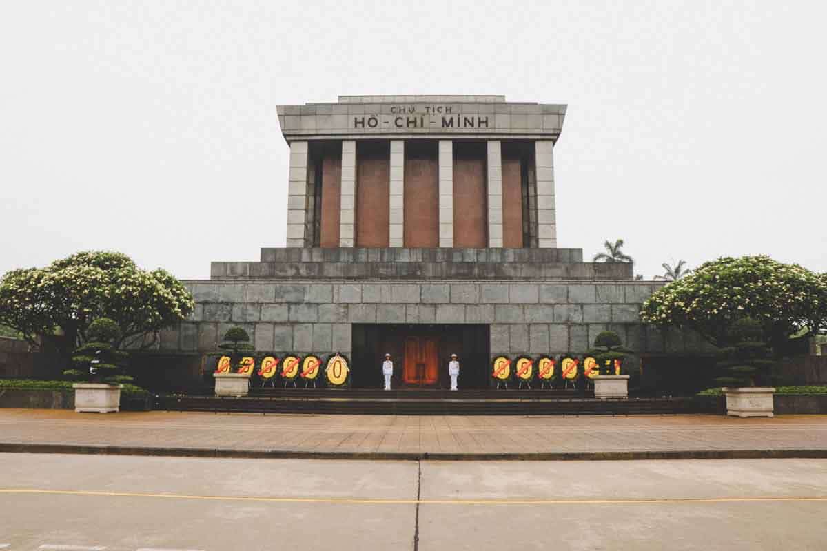 ho chi minh mausoleum