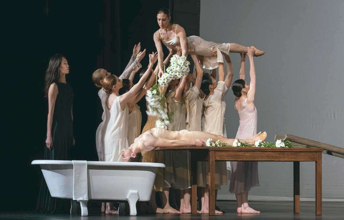 iphigenie-auf-tauris-pina-bausch