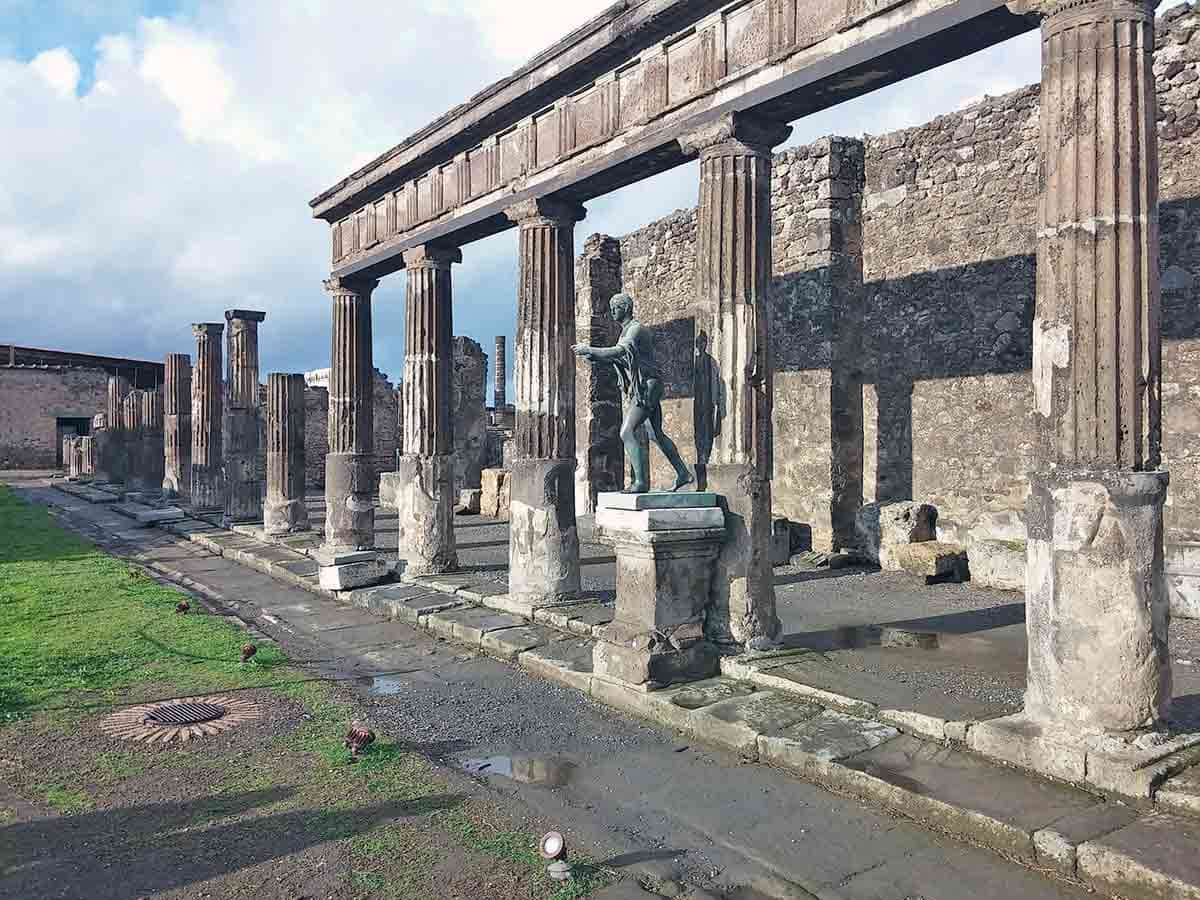 temple of apollo pompeii