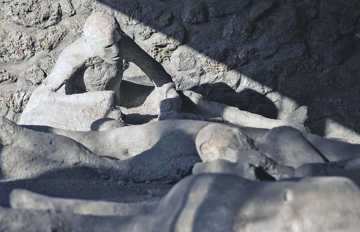 victims vesuvius