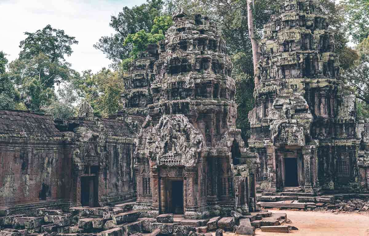 towers angkorian temple