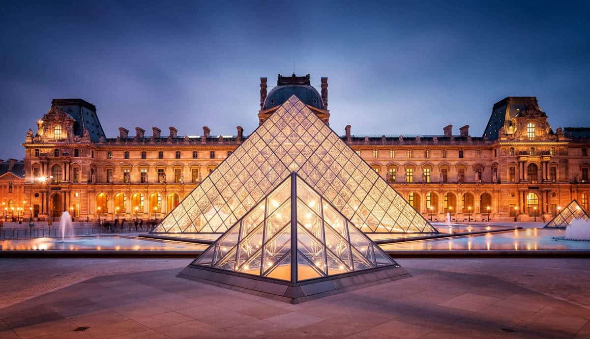 louvre museum paris