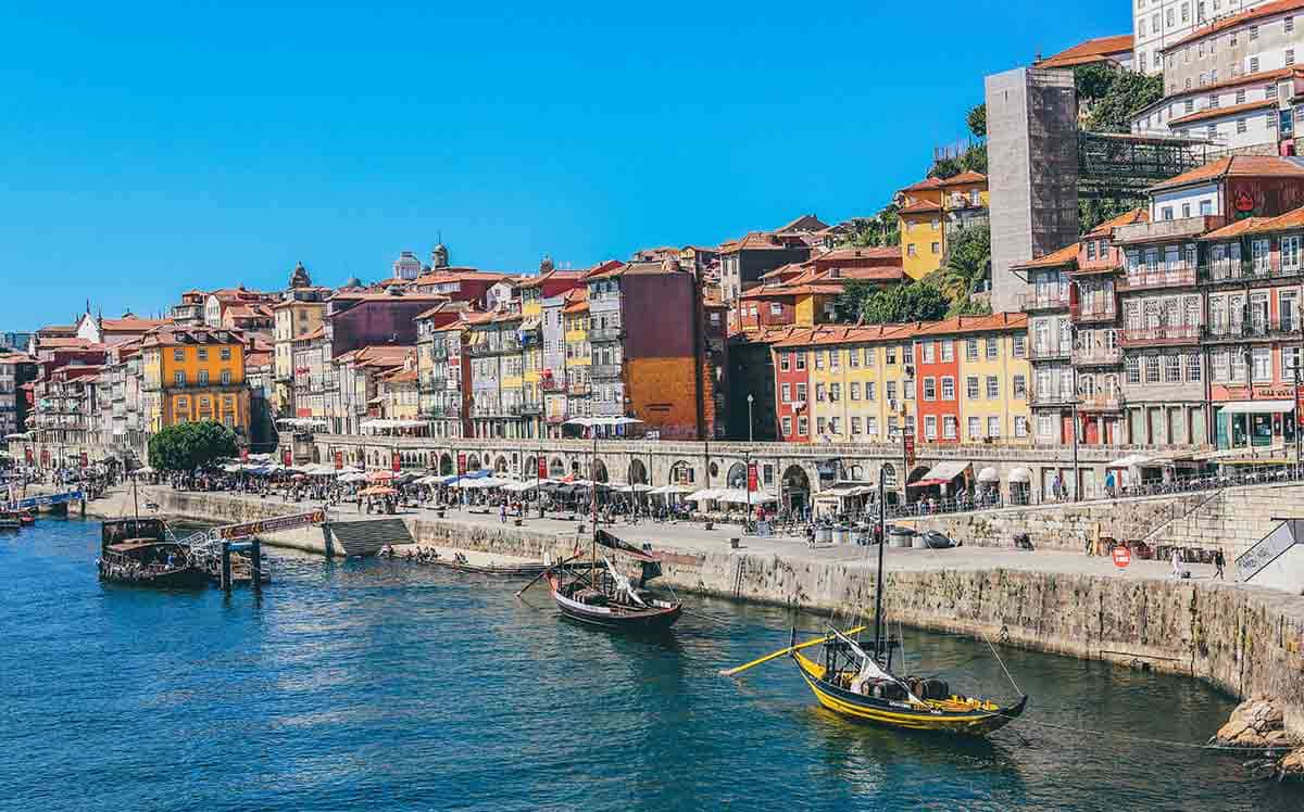 cais da ribeira porto