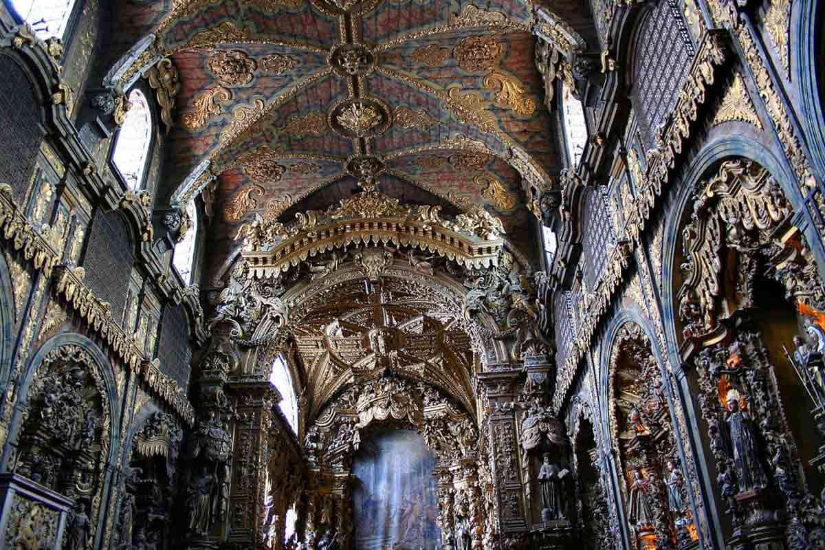 interior santa clara0church porto