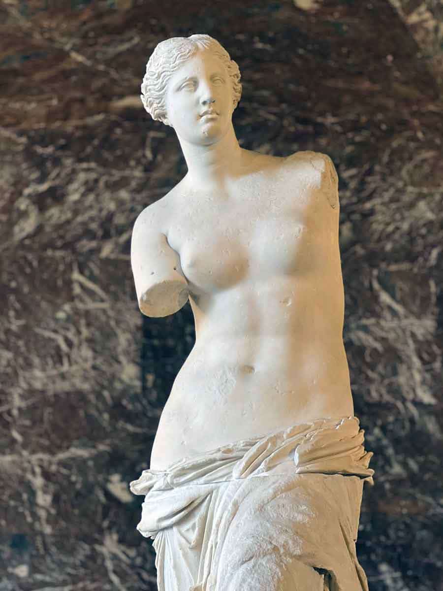 louvre venus de milo sculpture